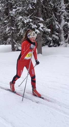 2014-02-01 Telemarkshelten: Hanna Kristine i farta på 13 km