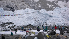 Everest Base Camp - gra w polo