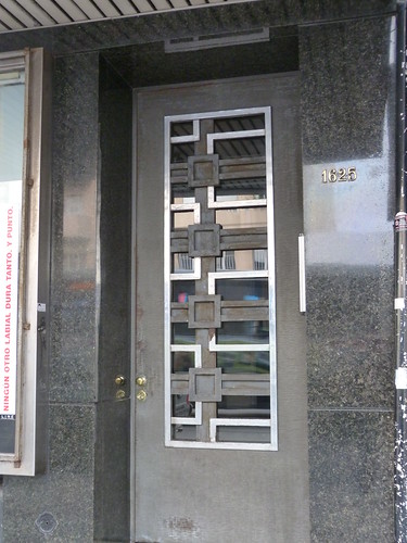 1625 Avenida 18 de Julio, Montevideo