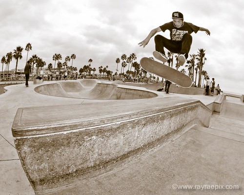 Venice Skatepark: Willy Correa 10-13-13