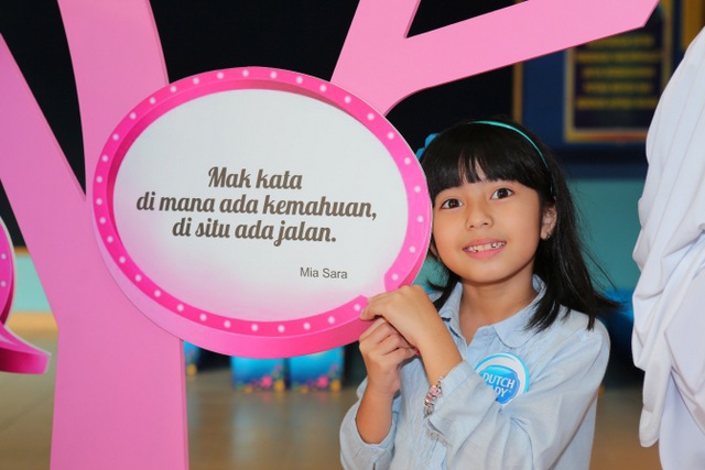 Mia Sara with her 'Mak Kata' quote