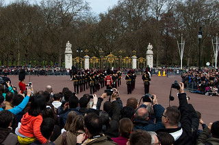Cérémonie de la relève de la garde à Buckingham Palace