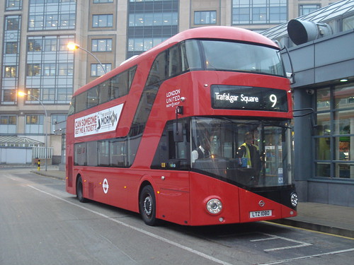 London United LT80 (LTZ1080) on Route 9, Hammersmith