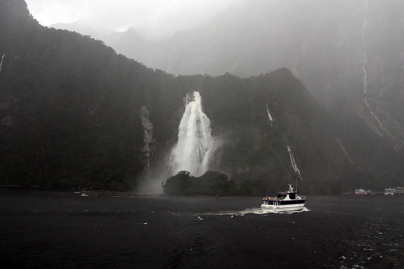 waterfall in milford sound