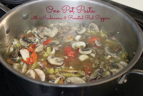 One Pot Pasta with Mushrooms & Roasted Red Peppers