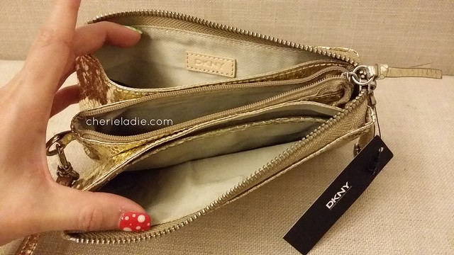 DKNY Wristlet in Gold - Compartments view