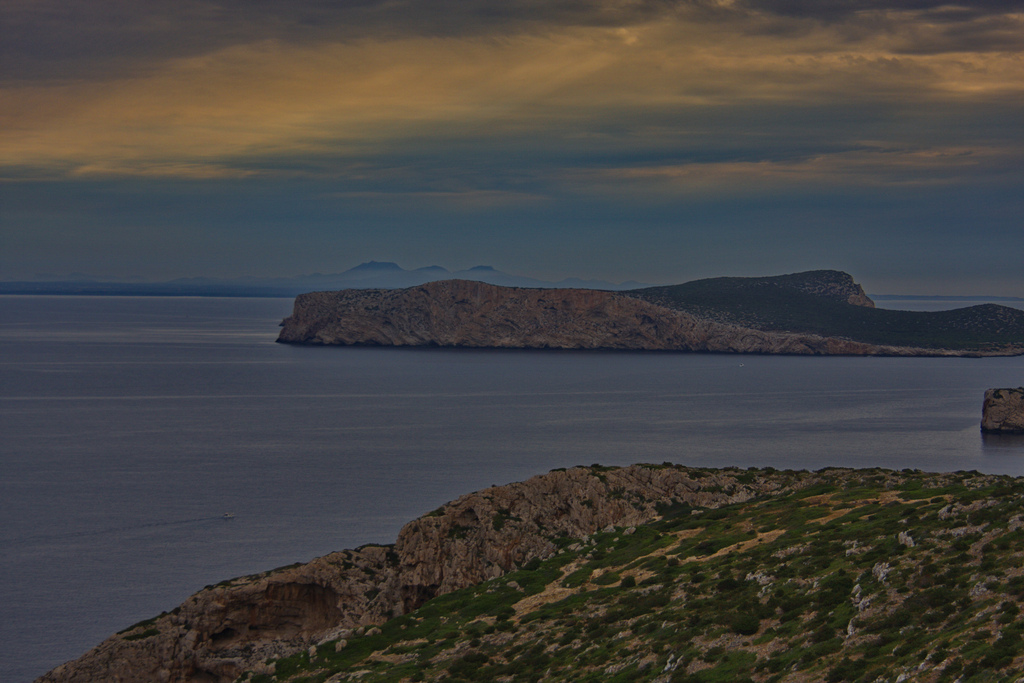 Vista desde el castillo de cabrera. A lo lejos, la isla de Mallorca. Autor, Ingo, Meironke