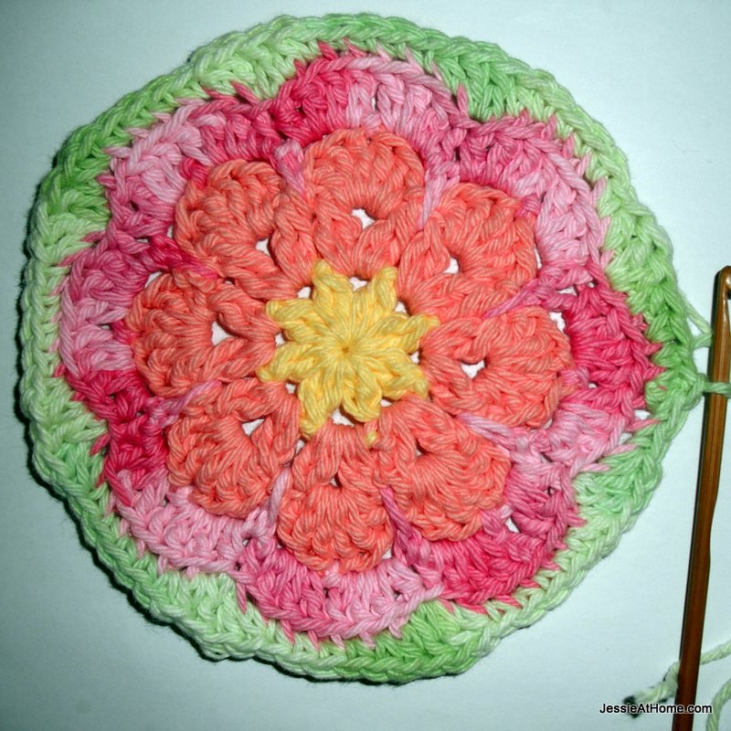 Crochet-Flower-Bib-Finish-Round-One