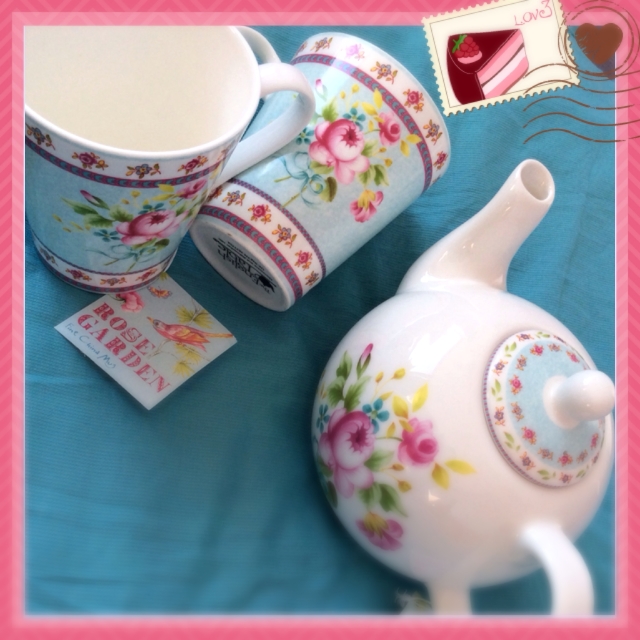 Rose garden tea pot and cups
