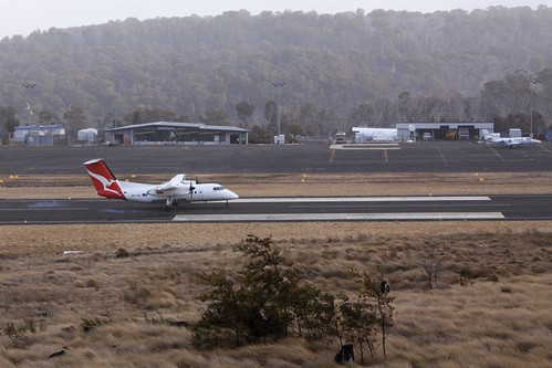 Touchdown at Mount Hotham: Qantas Dash-8 200 VH-TQG