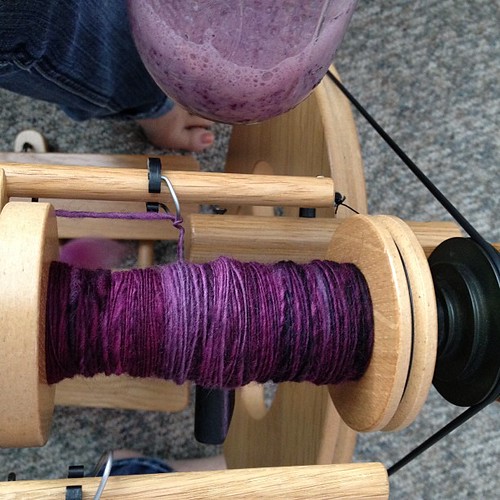 Spinning matches my kefir smoothie!  Ohemgee this wheel is so fun to spin on!!