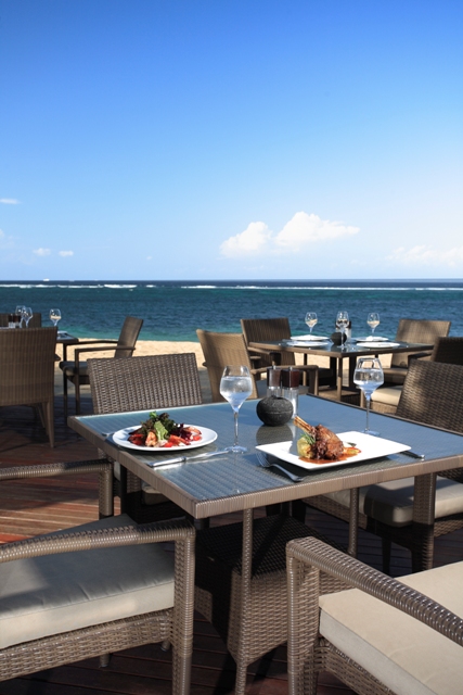 Nusa Dua Beach Hotel & Spa - Chess Deck