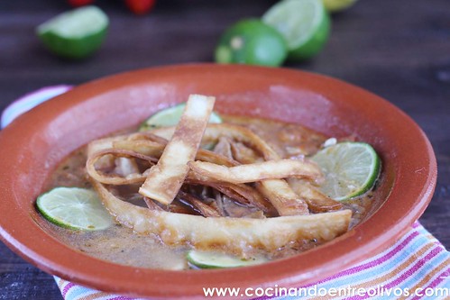 Sopa yucateca de lima www.cocinandoentreolivos (2)