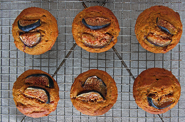 Spelt pumpkin muffins with 
figs