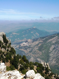 Yelmo Nordsicht vom Gipfel auf das Castillo de Segura