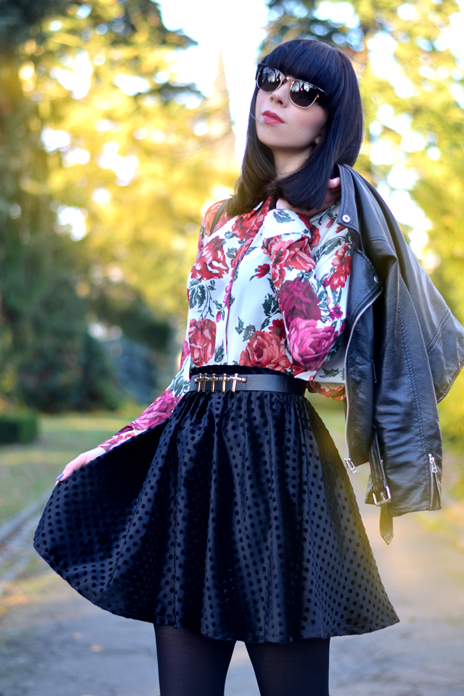 Baleeblu outfit floral blouse velvet skirt CATS & DOGS Berlin fashion blog 5