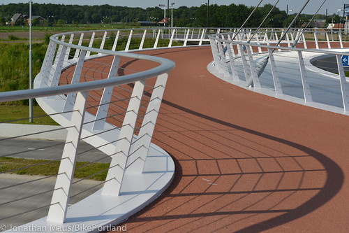 The Hovenring in Eindhoven-31