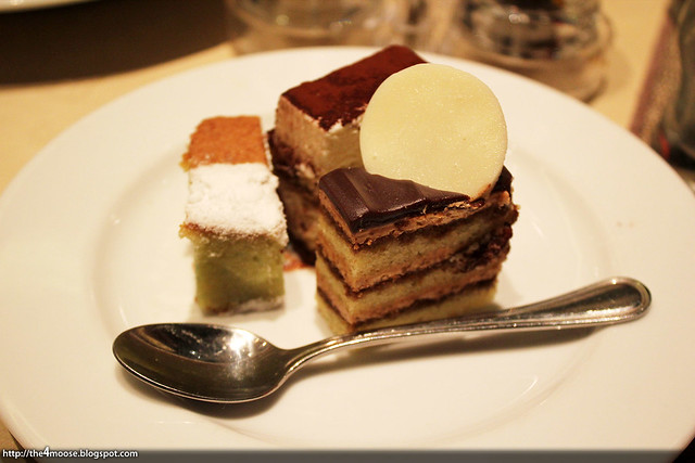 10 at Claymore - Desserts