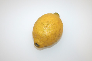 11 - Zutat Bio-Zitrone / Ingredient lemon