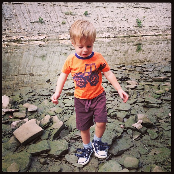What to do w a little boy who was upset his sister got to go to school wo him? ROCKS WATER. Aka take him to the metro parks.  #clevelandmetroparks