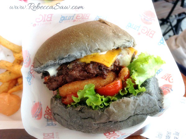 Big Hug Burger - SS15 Subang Square - burgers in subang-004
