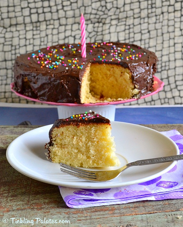 Eggless Vanilla Sponge Birthday Cake