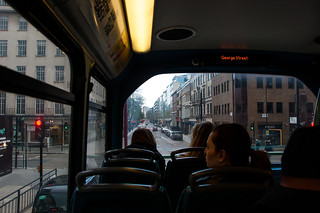 Dans un bus à impérial londonien