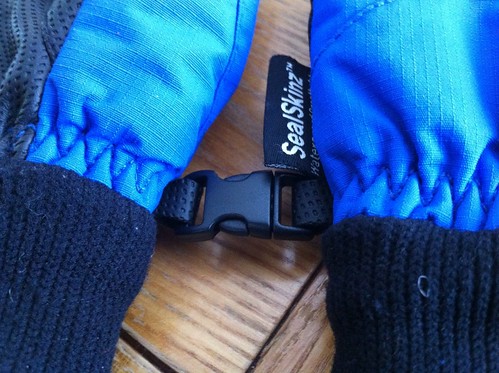 Sealskinz kids winter gloves review