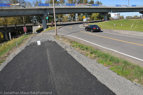 New section of Columbia Slough path-17