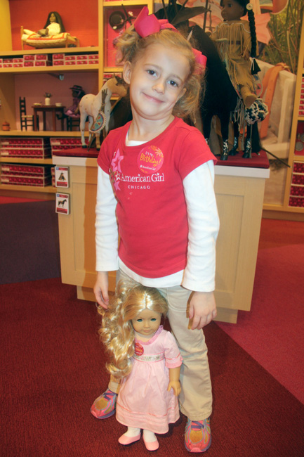 Shop_Autumn-with-her-dolly
