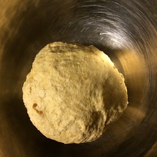 味噌カンパーニュマンゴー酵母　一次発酵前