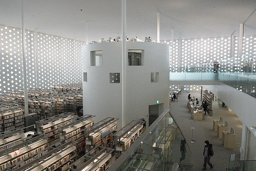 25 of The World’s Coolest Libraries: Kanazawa Umimirai Library