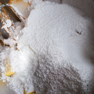 sift in icing sugar