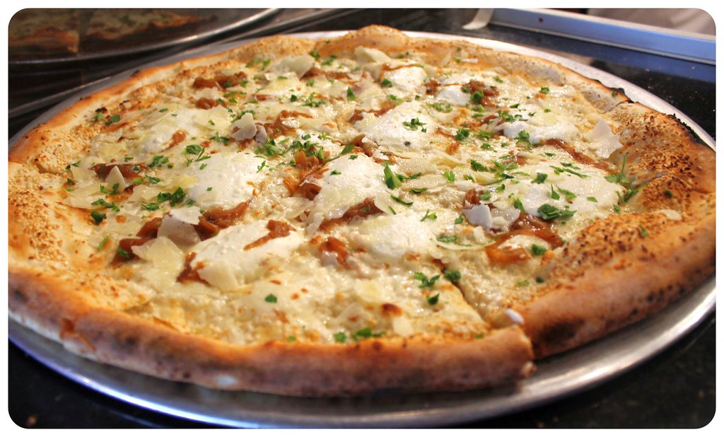 best pizza in williamsburg brooklyn new york city white pizza
