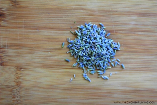 Lavender vinegar household cleaner lavender by Chic n Cheap Living