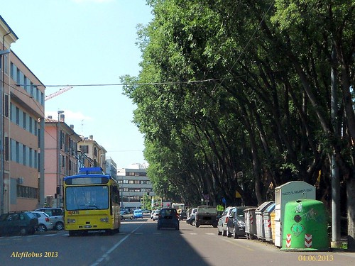 filobus Socimi n°13 in viale Storchi - linea 6