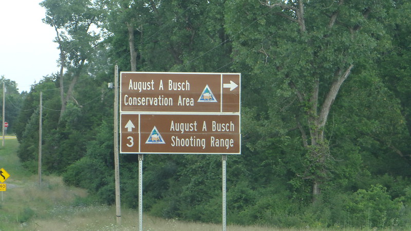 DSC03692 busch sign 200713