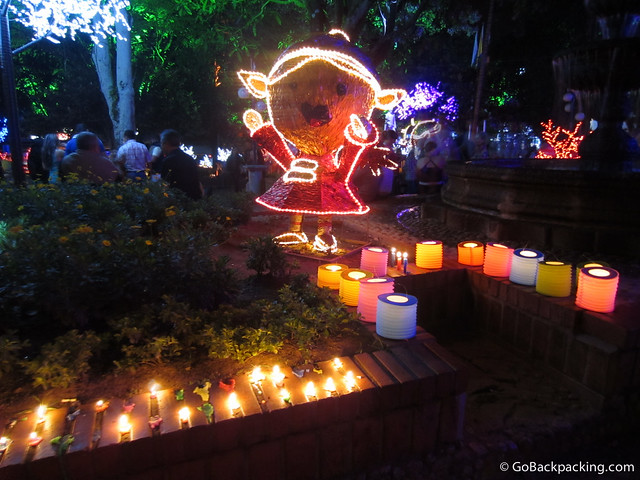 Candles were everywhere in Parque Sabaneta