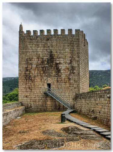 Castelo de Linhares by VRfoto