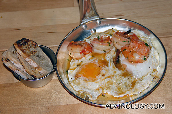 Pan fried prawns and eggs tapas (S$10)