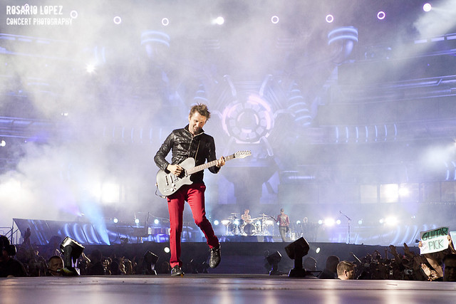 Muse en concierto en el Estadi Olímpic