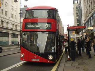 London United LT93 on Route 9, Strand