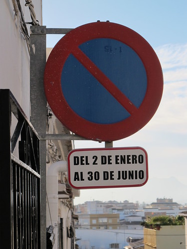 No parking from January to June - Risager