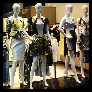 More black & yellow in women's #fashion. #killbill