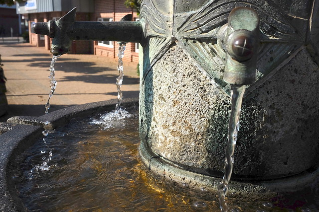 Huenxe Village Center Fountain Detail