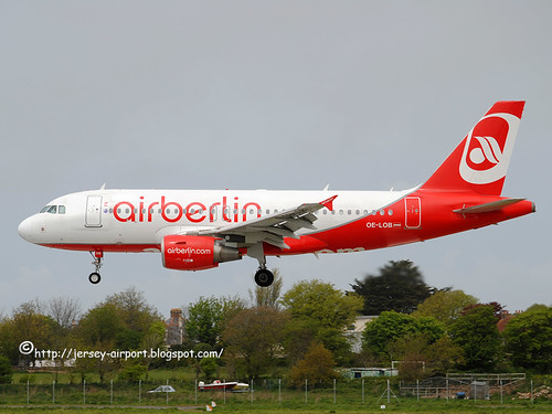 OE-LOB Airbus A319-112 by Jersey Airport Photography