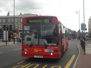 Blue Triangle DMN17 on Route 193, Romford Station