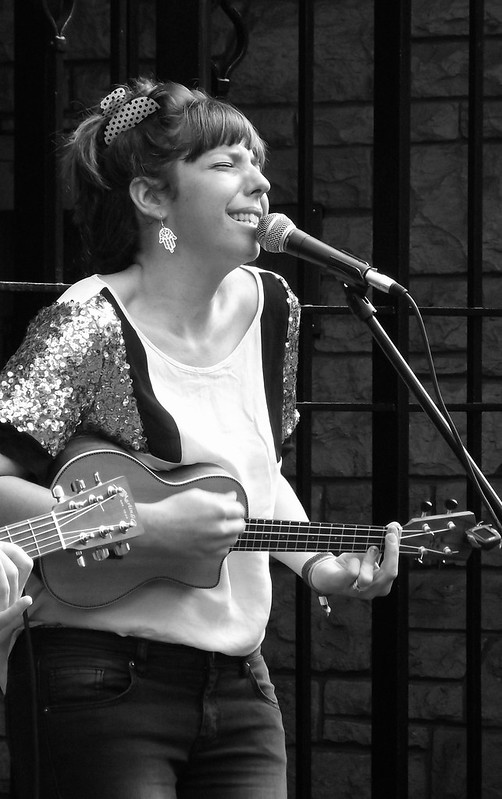 performers on the Mile 02