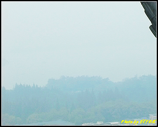 杭州 吳山天風景區 - 030 (城隍閣 從城隍閣鳥瞰霧中的西湖)