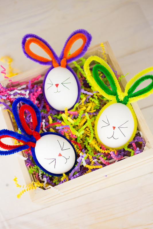 Easter Bunny Pipe Cleaner Eggs-11.jpg